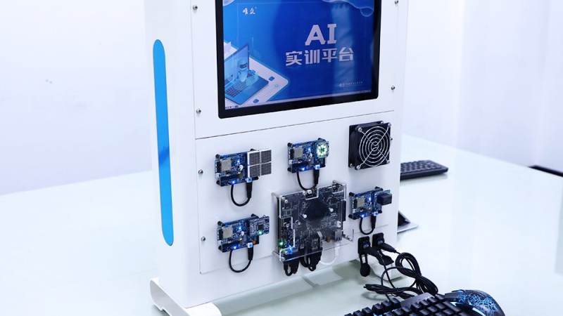 S16英雄联盟总决赛新闻资讯栏目配图二